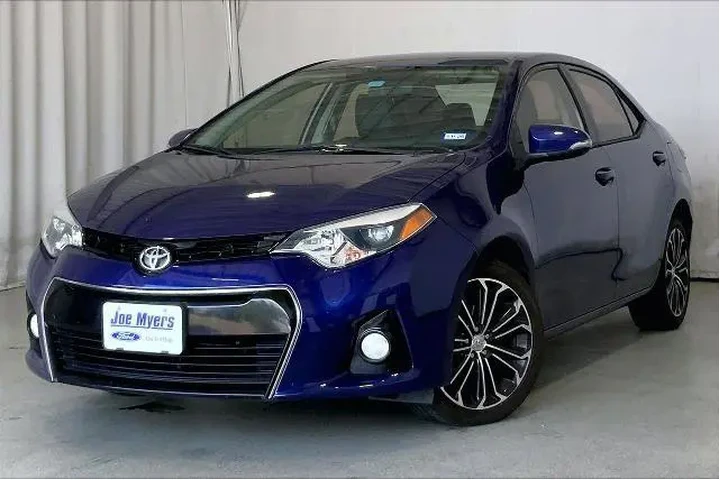 $13591 : Toyota Corolla 2015 S 4dr Se image 2
