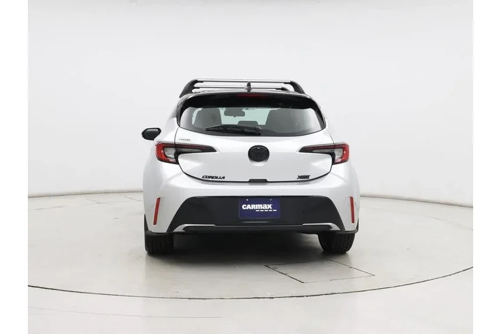 $26998 : Toyota Corolla Hatchback 202 image 6