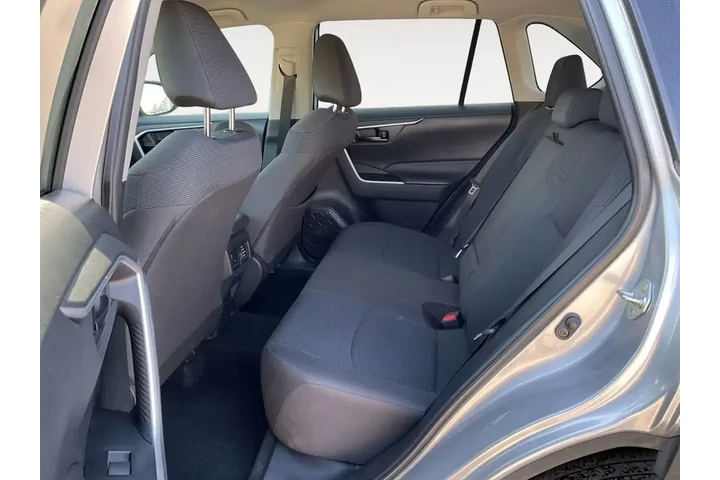 $27500 : Toyota RAV4 2024 AWD LE 4dr image 8