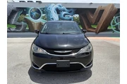 $7777 : 2018 Pacifica Touring Plus thumbnail