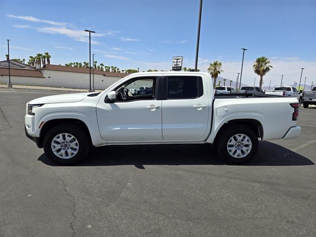 $29000 : Pre-Owned 2022 FRONTIER SV image 3