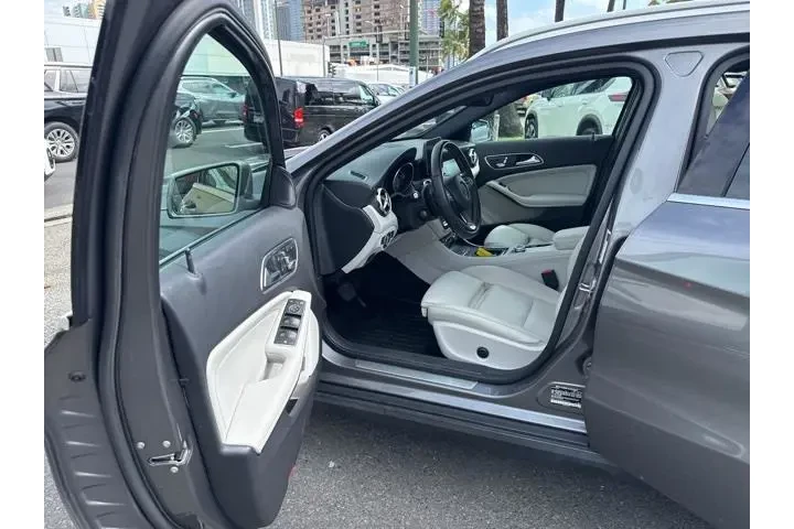 $15995 : Mercedes-Benz GLA 2018 AWD G image 7