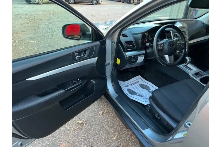 $4999 : 2011 Outback 2.5i Premium image 9