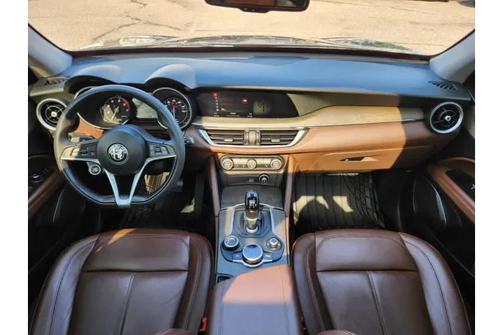$16985 : 2019 Alfa Romeo Stelvio Ti image 5