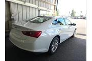 $18995 : Chevrolet Malibu 2023 LT 4dr thumbnail
