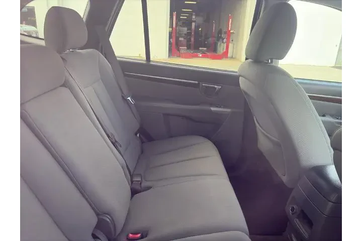 $7977 : Hyundai SANTA FE 2011 GLS 4d image 3