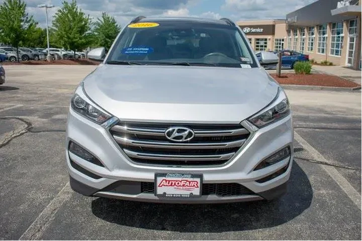 $9999 : Hyundai TUCSON 2016 AWD Limi image 8