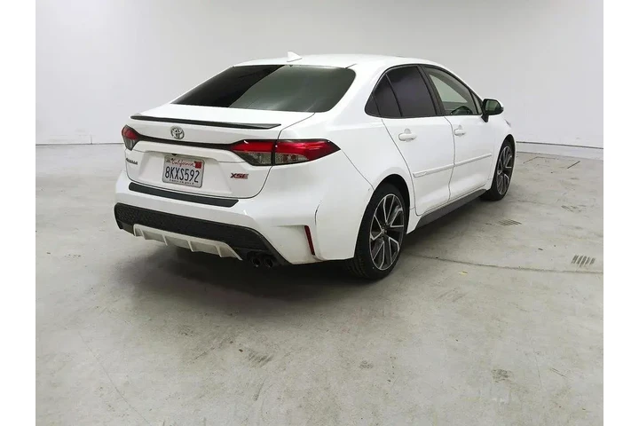 $18998 : Toyota Corolla 2020 XSE 4dr image 5