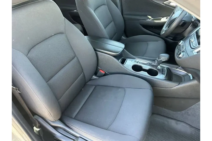 $17079 : Chevrolet Malibu 2024 LT 4dr image 10