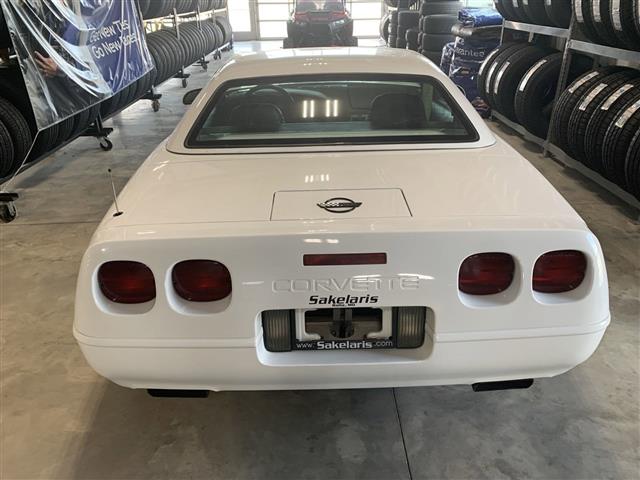 $17953 : 1994 Corvette Base (STD is Es image 3