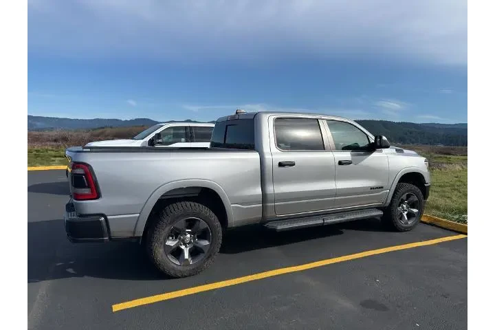 $36995 : Ram 1500 2021 4x4 Big Horn 4 image 2