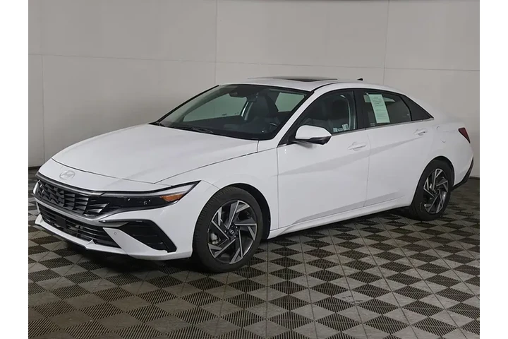 $18693 : Hyundai ELANTRA 2024 Limited image 8