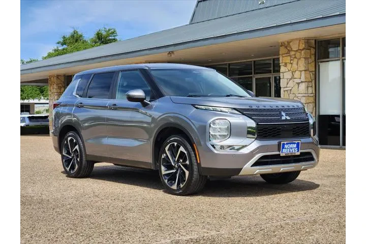 $19747 : Mitsubishi Outlander 2022 SE image 3