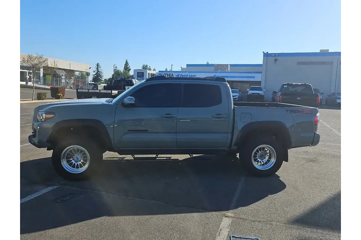 $36000 : Toyota Tacoma 2022 4x4 TRD P image 5