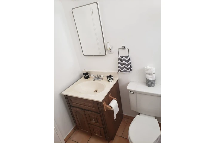 $2650 : Beautiful Family Home image 9