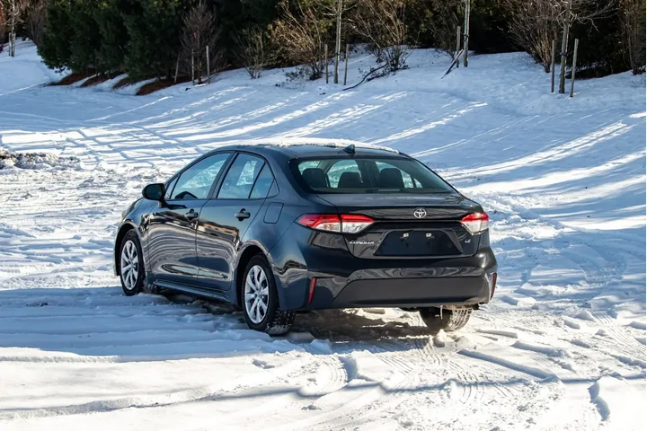 $14995 : Toyota Corolla 2024 LE 4dr S image 6