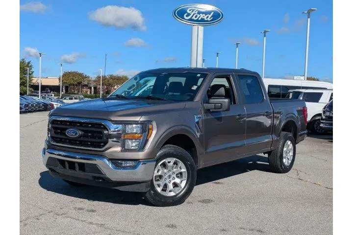 $37995 : Ford F-150 2023 4x4 XLT 4dr image 1