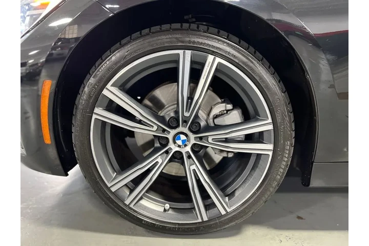 $23500 : 2021 3 Series 330i image 9