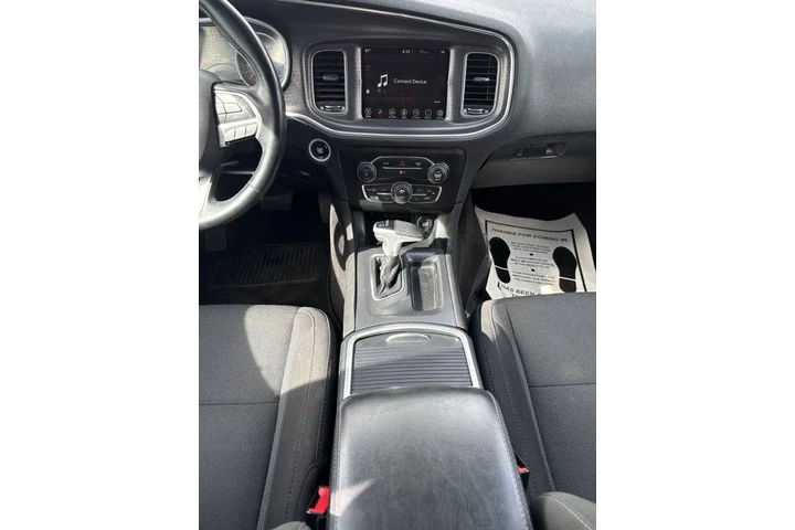 $22995 : 2017 Charger SXT AWD image 9