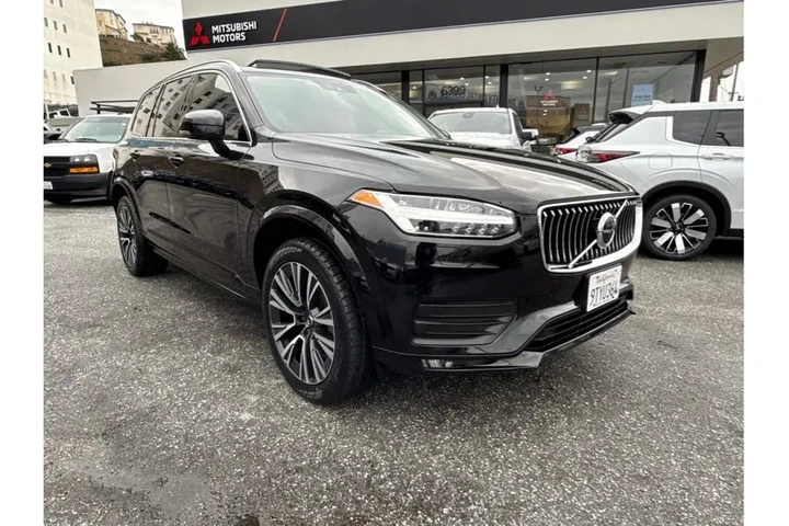 $31388 : Volvo XC90 2022 AWD T6 Momen image 3