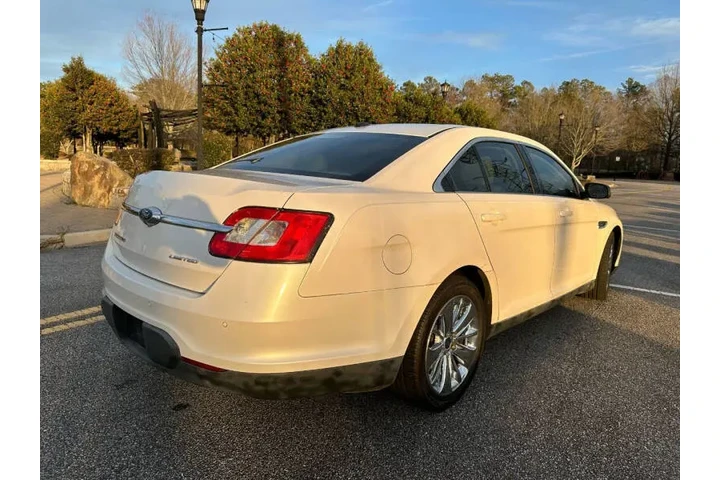 $3500 : 2011 Taurus Limited image 7