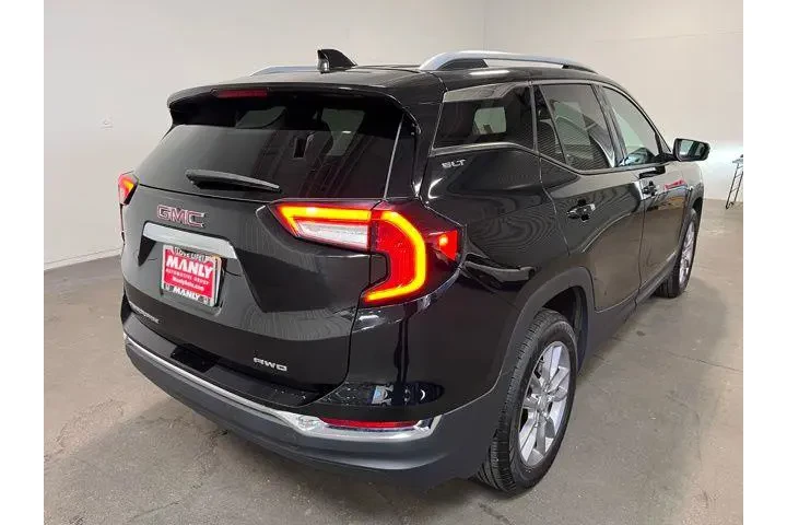 $22963 : GMC Terrain 2024 AWD SLT 4dr image 3