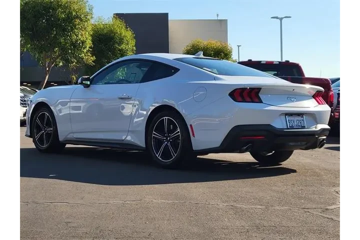 $31988 : Ford Mustang 2025 EcoBoost P image 2