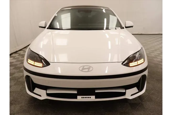 $28798 : Hyundai IONIQ 6 2024 Limited image 5