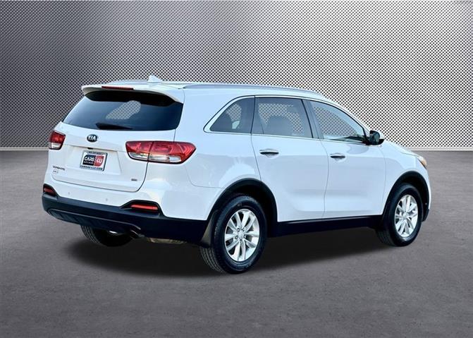 $13512 : 2017 Sorento LX image 8