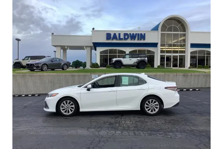 $28950 : Toyota Camry 2024 LE 4dr Sed image 4