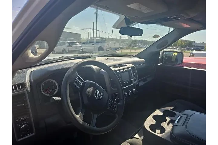 $27459 : Ram 1500 Classic 2023 4x4 Tr image 5