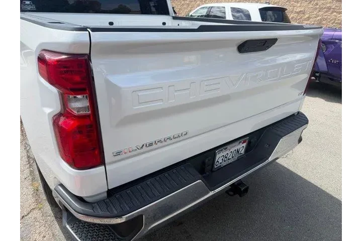 $33334 : Chevrolet Silverado 1500 201 image 2