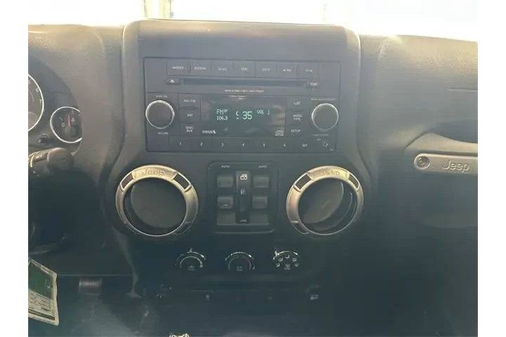 $19500 : Jeep Wrangler Unlimited 2016 image 3