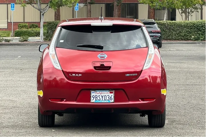 Nissan LEAF 2015 S 4dr Hatch image 4