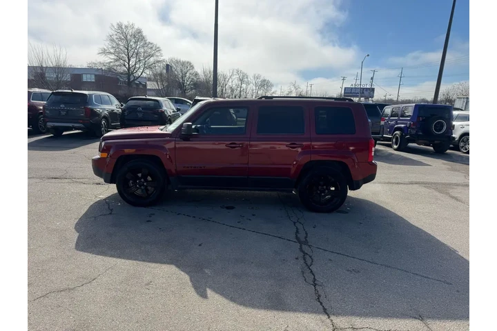 $4980 : 2015 Patriot FWD 4dr Altitude image 5