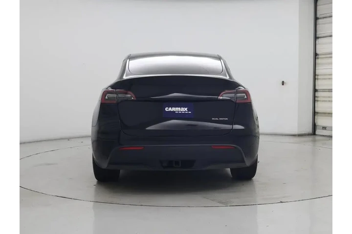 $29998 : Tesla Model Y 2022 AWD Long image 6
