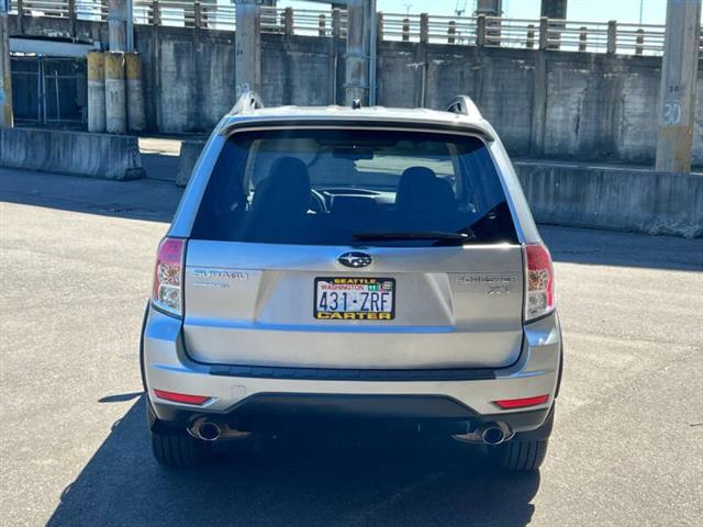 $12988 : 2010 Forester 2.5XT Limited image 6