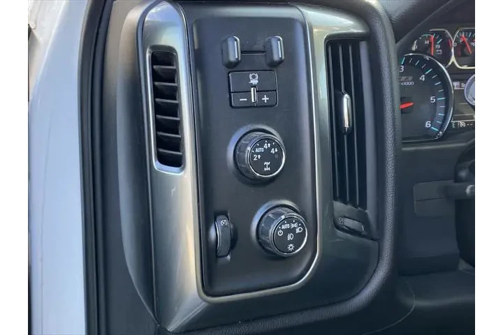 $17494 : Chevrolet Silverado 1500 201 image 9