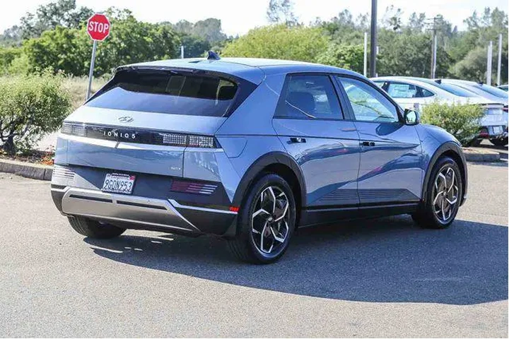 $26991 : Hyundai IONIQ 5 2023 AWD SEL image 5