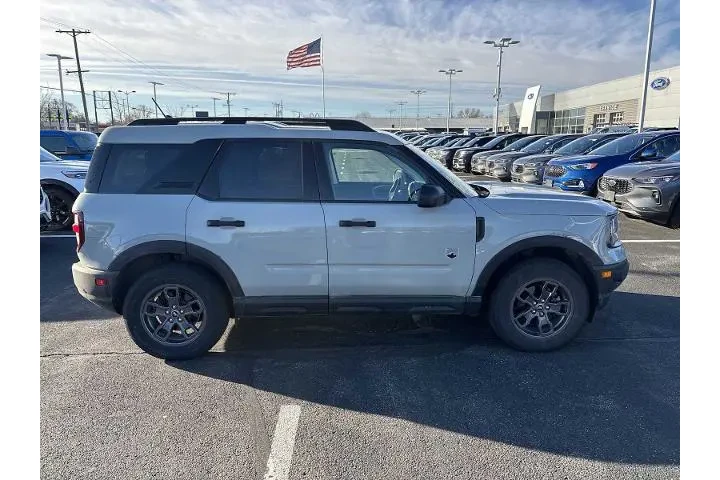 $25376 : Ford Bronco Sport 2023 AWD B image 2