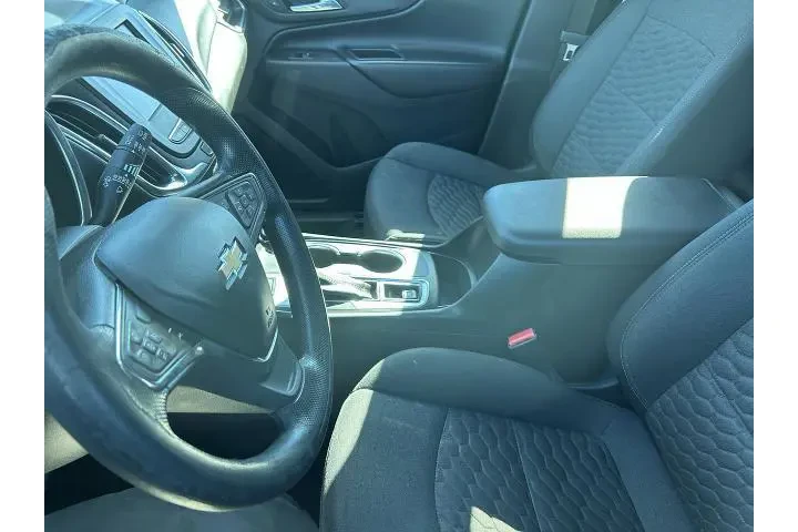 $17136 : Chevrolet Equinox 2021 4x4 L image 9