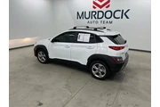 $20999 : Hyundai KONA 2023 AWD SEL 4d thumbnail