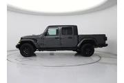 $29998 : Jeep Gladiator 2021 4x4 Cali thumbnail