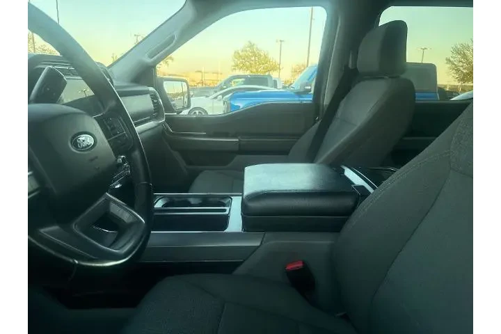 $36986 : Ford F-150 2024 4x4 XLT 4dr image 3