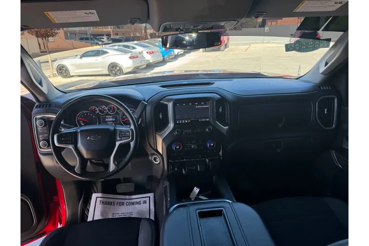 2020 Silverado 1500 RST Crew image 9