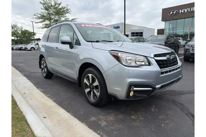 $21659 : Subaru Forester 2018 AWD 2.5 image 2