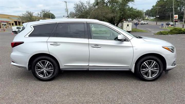 $23499 : Used 2018 QX60 AWD for sale i image 8