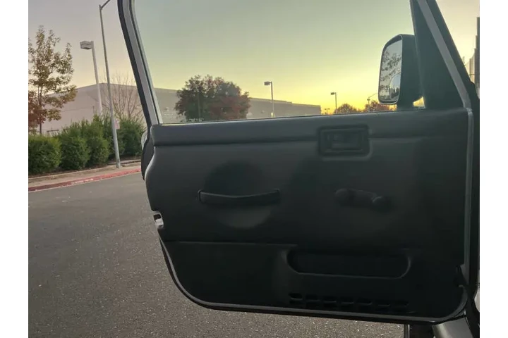 $14995 : 2005 Wrangler Sport image 9