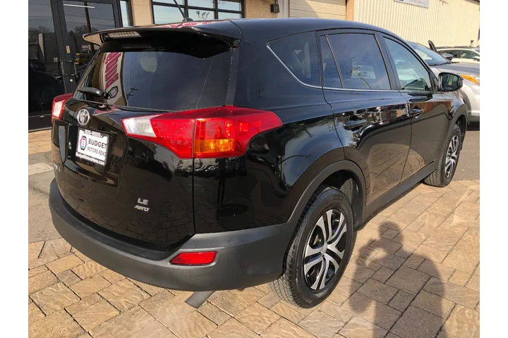 $12950 : 2015 RAV4 LE AWD image 3
