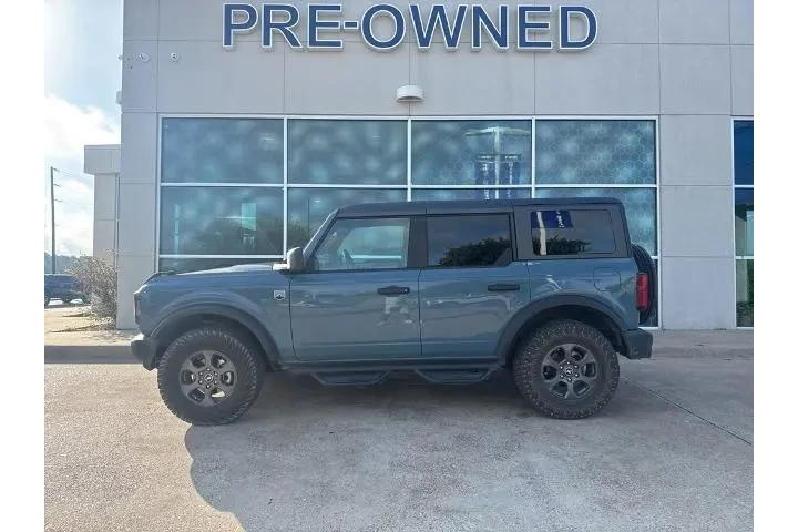 $31988 : Ford Bronco 2022 4x4 Base 4d image 2